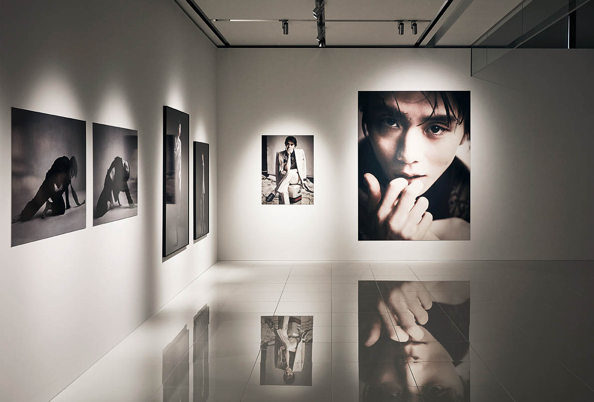 グッチ銀座 ギャラリー オープニング展 写真展｜YUZURU HANYU: A JOURNEY BEYOND DREAMS featured by ELLE