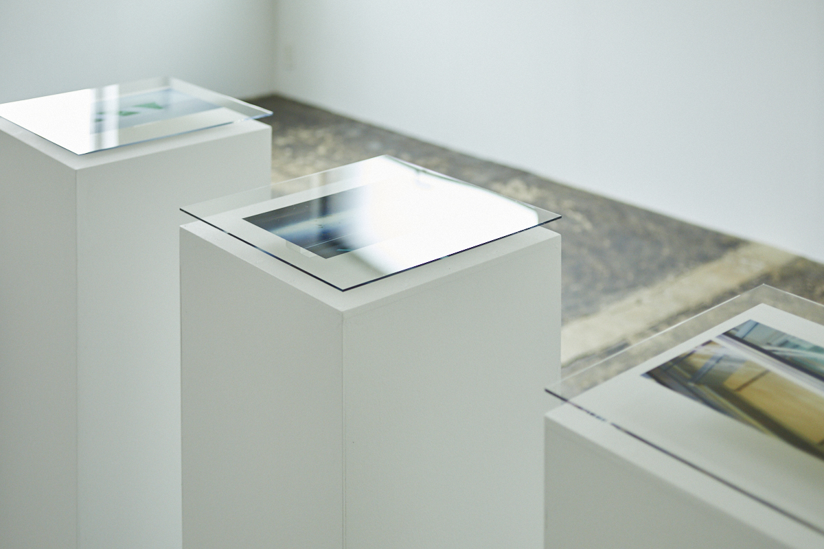 川村恵理｜都市の肌理 touch of the urban skin｜BOOK AND SONS